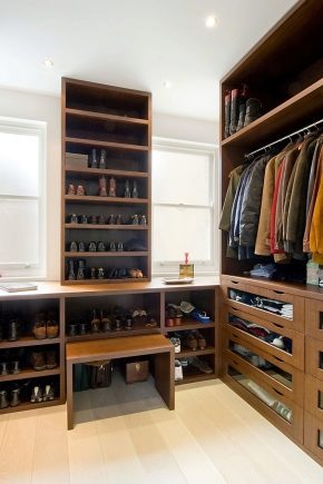  Garde-robe avec les dimensions