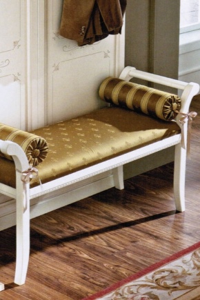  Banc: une variété de modèles et de formes