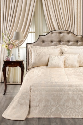  Set Vorhänge und Tagesdecken für das Schlafzimmer