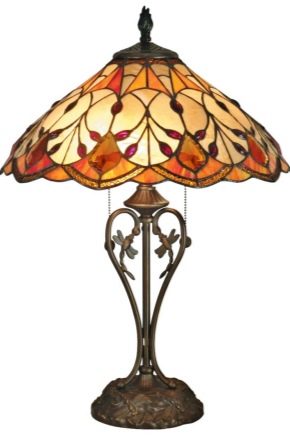  Tiffany table lamps
