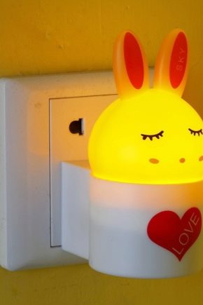  Nachtlicht in der Steckdose