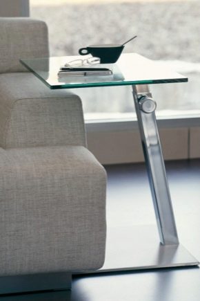  Schrank im Innenraum