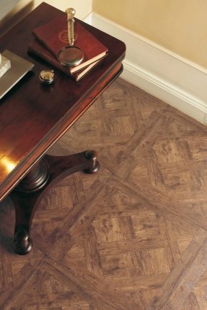  Laminate tiles