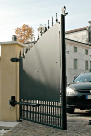  Wie man Flügeltore repariert?