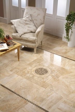 Carrelage au sol dans le salon: de beaux exemples à l'intérieur