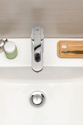  Vanne inférieure dans le mélangeur: types et but