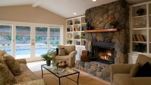  Foyer électrique à l'intérieur du salon