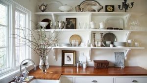  Étagères dans la cuisine avec leurs propres mains