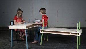  Table enfant réglable en hauteur