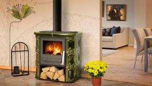  Cheminée avec cuisinière