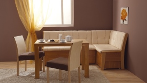  Canapé en cuir dans la cuisine