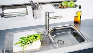  Sinkt aus einem rostfreien Stahl der russischen Produktion