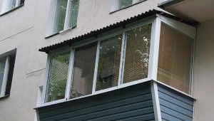  Vitrage d'un balcon avec réalisation