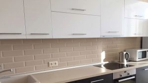  Kerama Marazzi Fliese auf der Schürze für die Küche