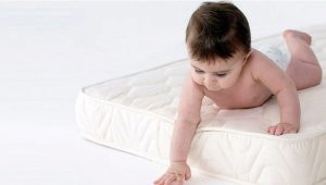  Die Größe der Matratze in der Krippe