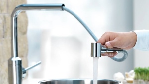  Tuyau pour le mixer dans la cuisine