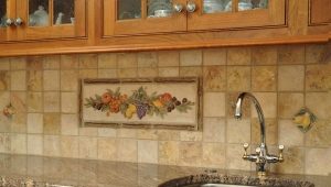  Installation einer Küchenschürze