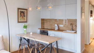  Table de cuisine étroite