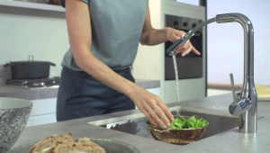  Robinet de cuisine avec bec rétractable