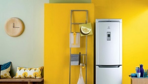  Poids du réfrigérateur Indesit