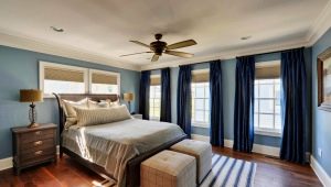  Blaue Tapete im Schlafzimmer