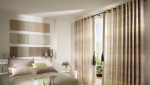  Beaux rideaux sur l'œillet dans la chambre