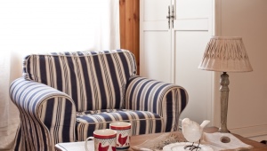  Sessel im Provence-Stil