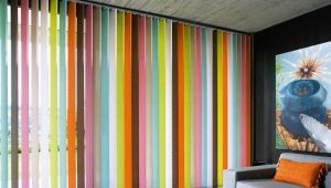  Stores en plastique verticaux