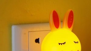  Nachtlicht in der Steckdose