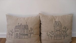  Linen pillows