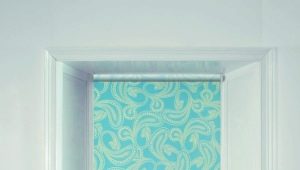 Roller blinds