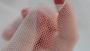 Tulle mesh: variations in the interior