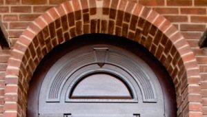  Bogentüren: modische Neuheiten im Interieur