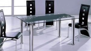  Chaises de cuisine chromées - une option luxueuse et pratique