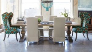  La hauteur de la chaise compte