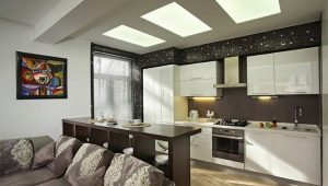  Étagères dans l'aménagement intérieur du salon