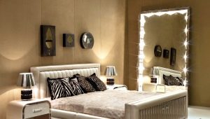  Comment faire un miroir avec des lumières avec vos propres mains?