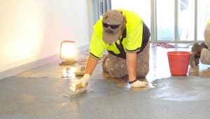  Topping für einen Betonboden: Vor- und Nachteile