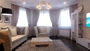  Choosing curtains on the bay window in the living room