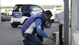  Repair of sliding gates