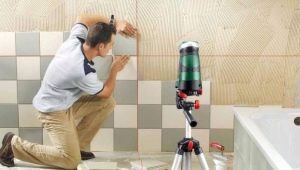  Subtilités posant des carreaux sur des cloisons sèches