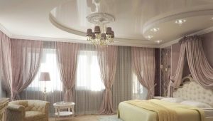  Plafonds tendus à deux niveaux à l'intérieur de la chambre