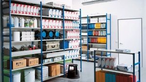  Rayonnages métalliques pour le garage: le pour et le contre des dessins