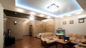  Plafond lumineux: idées spectaculaires à l'intérieur