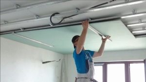  Combien pèse une feuille de cloison sèche?