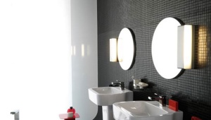  Mosaïque noire à l'intérieur