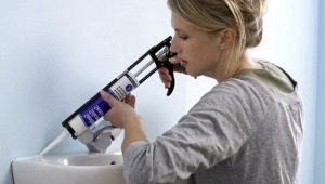  Comment enlever le mastic à la silicone?