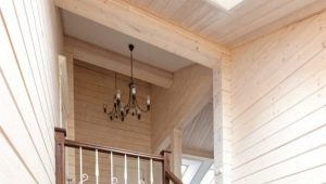  Wie schiebt man das Holzhaus von innen?