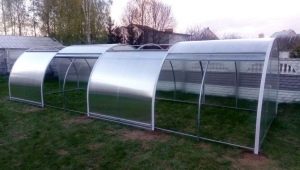  Caractéristiques de la serre Tulip avec des côtés d'ouverture