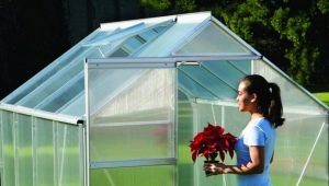  Serres en polycarbonate: avantages et inconvénients
